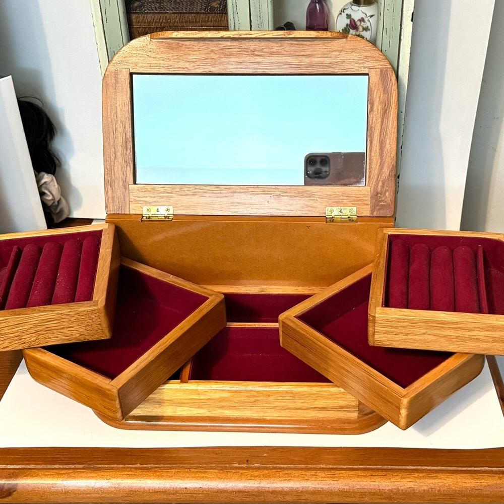 Mele Oak Vintage Jewelry Box Burl Top Finish Swingout Trays